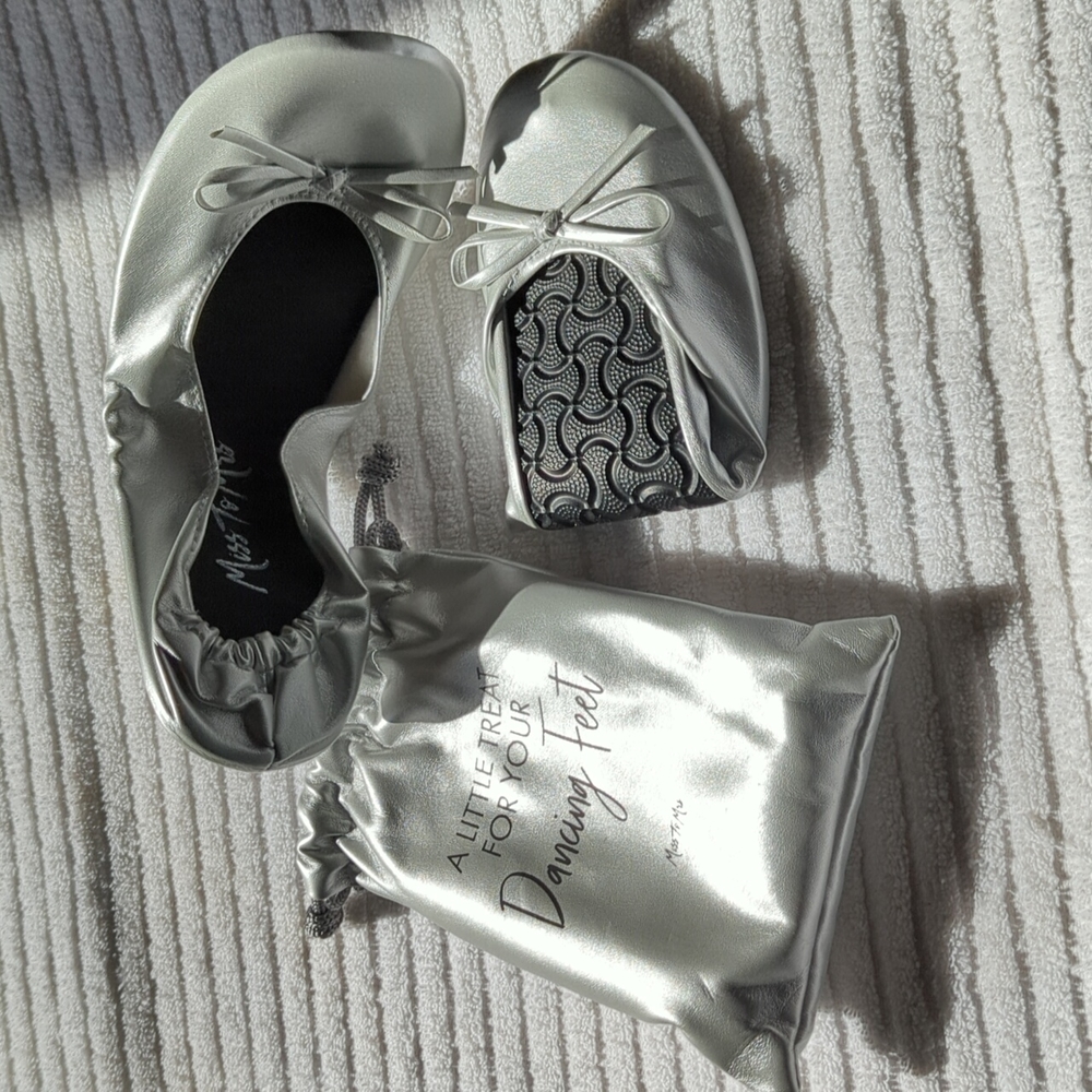Silver Foldable Flats